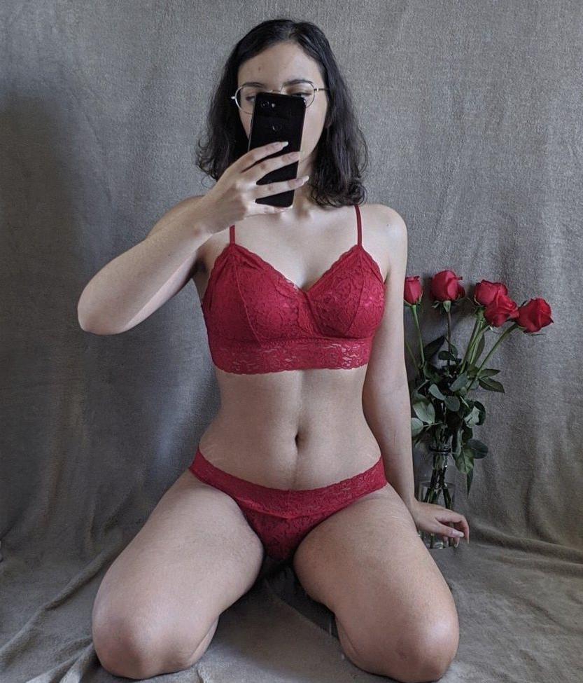 25P Creature Maria nude