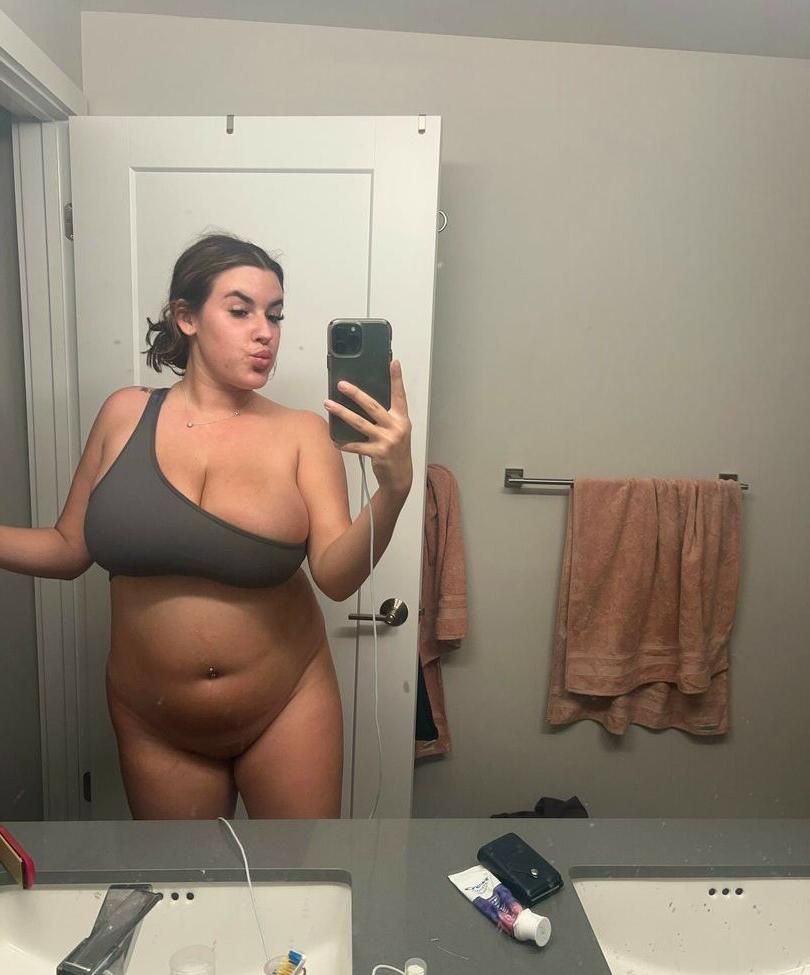 25P Maddie_xo14 nude