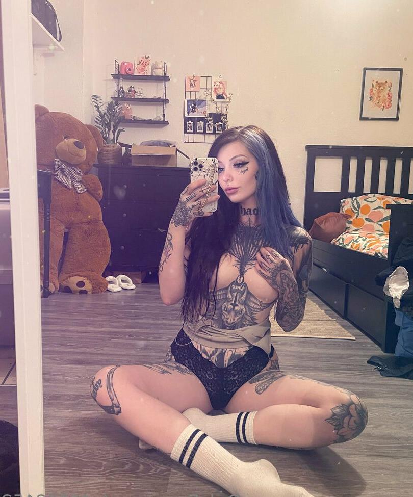 25P _alienxbaby_ nude