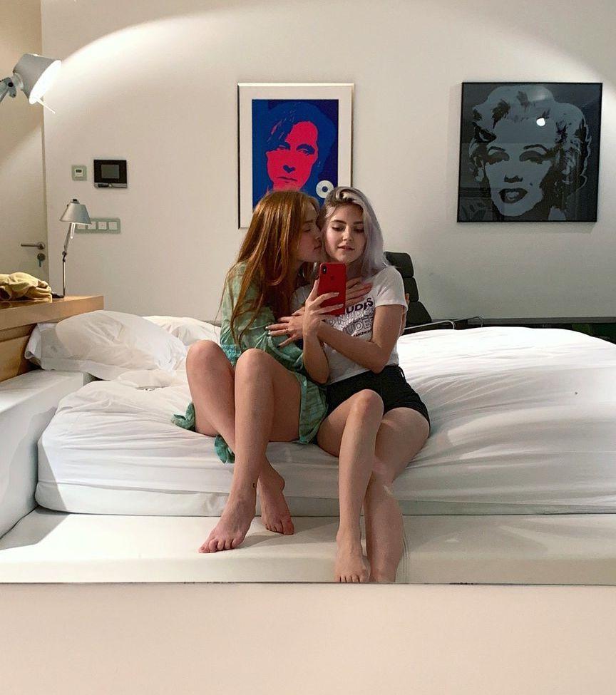25P EvaElfie nude