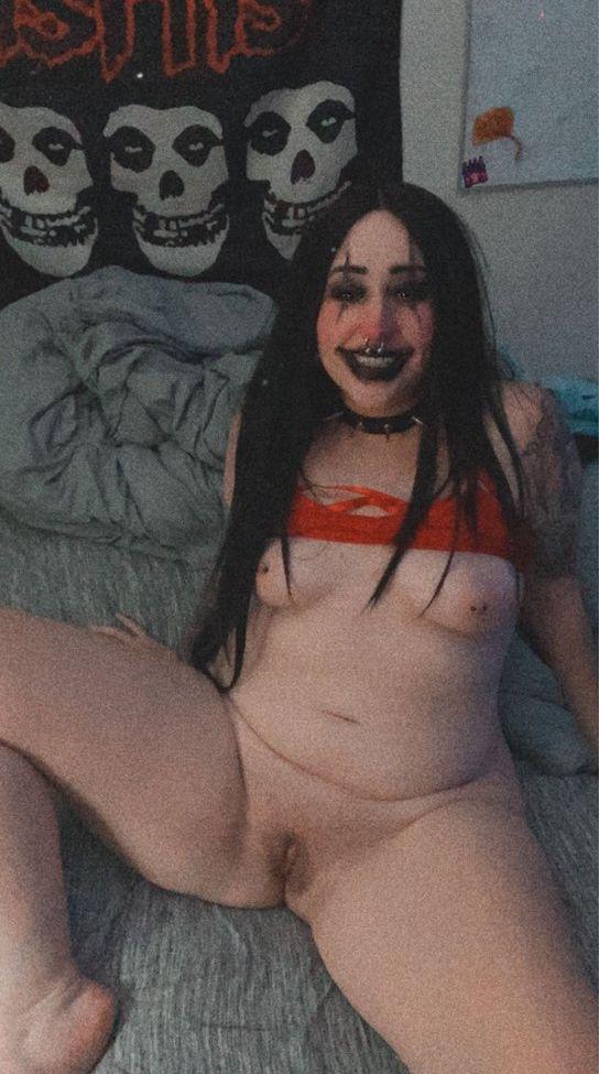 14P Flesh Goredon nude