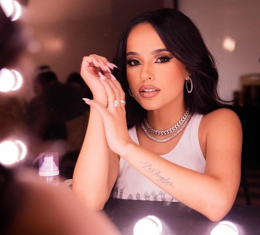25P Becky G nude