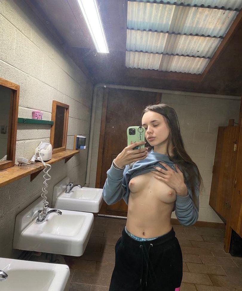 24P Madeline Haiter nude