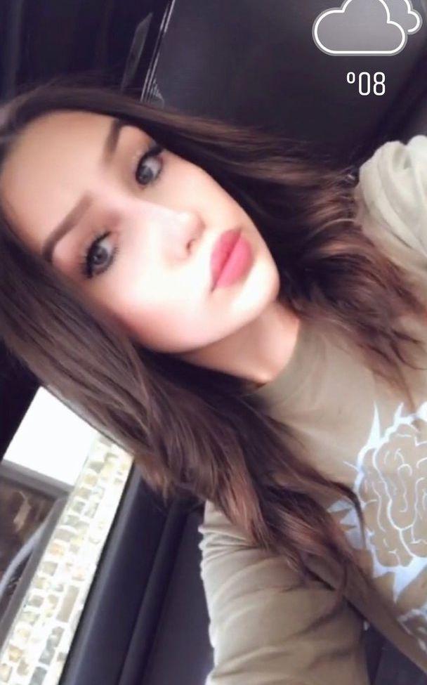 25P Chloe Flores nude