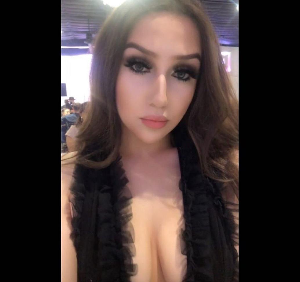 25P Chloe Flores nude