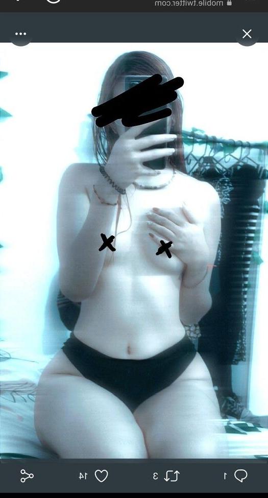 8P Anne.feeet02 nude