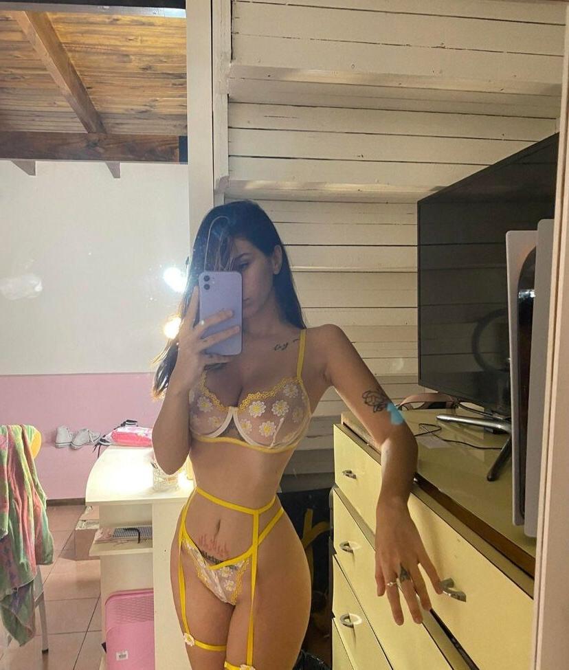 13P Bellu Ottobri nude