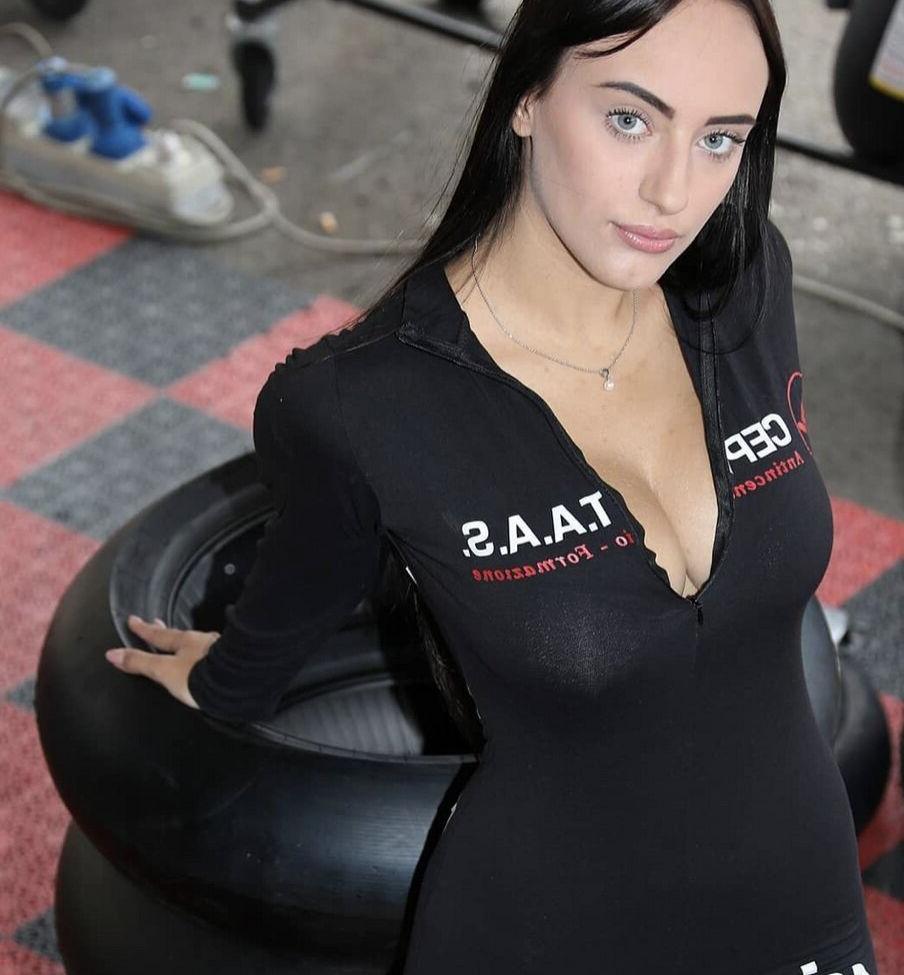 9P Francesca Cornali nude
