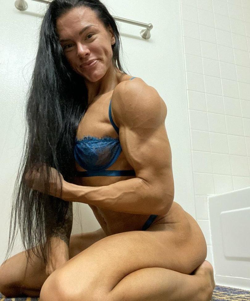 25P Lexa nude