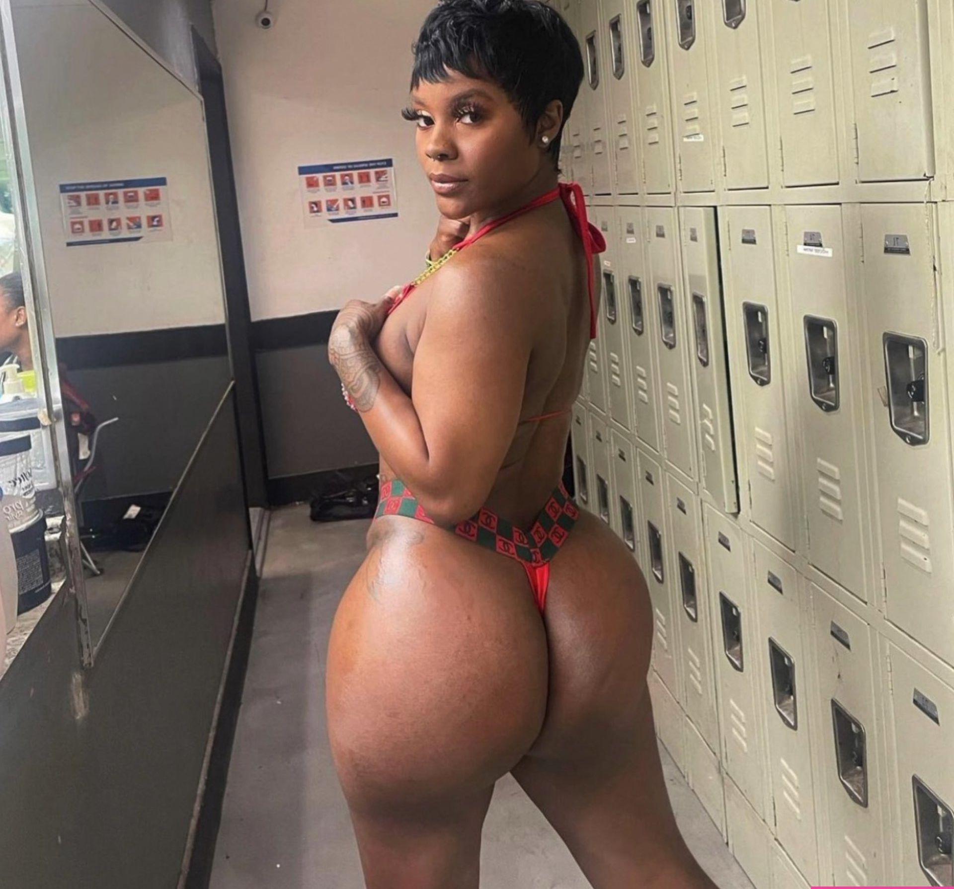 25P Mimamilano nude