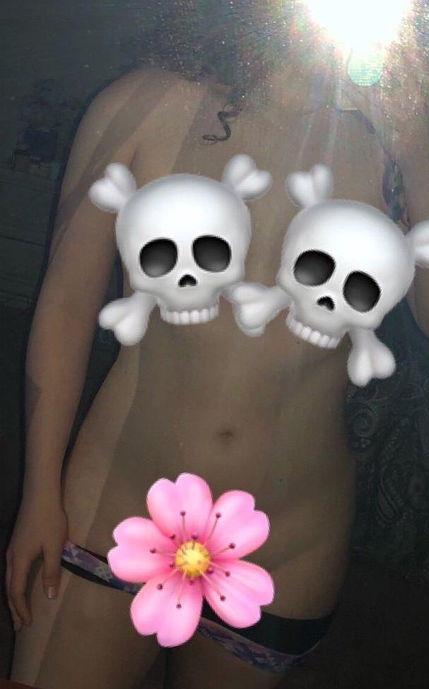 16P Blurchur nude
