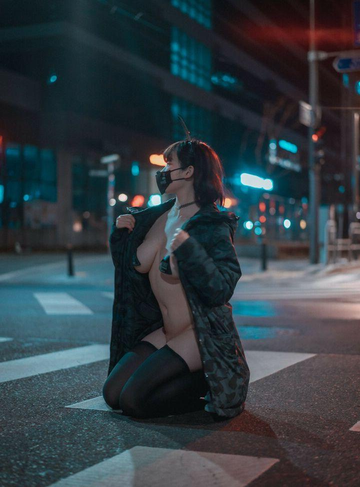 25P Djawa Jenny nude