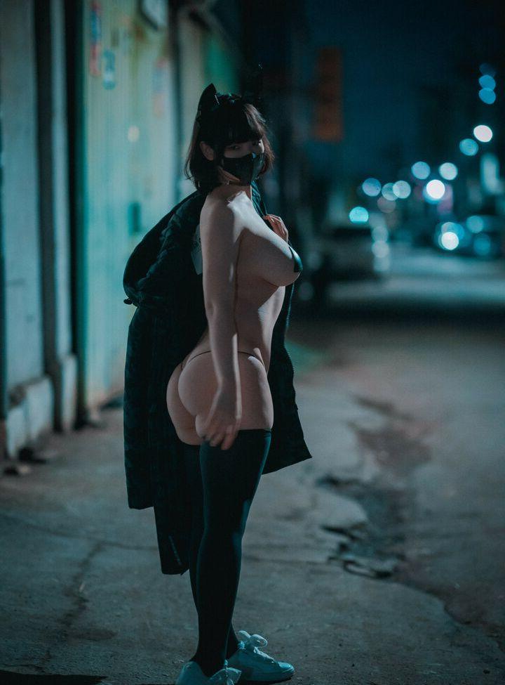 25P Djawa Jenny nude
