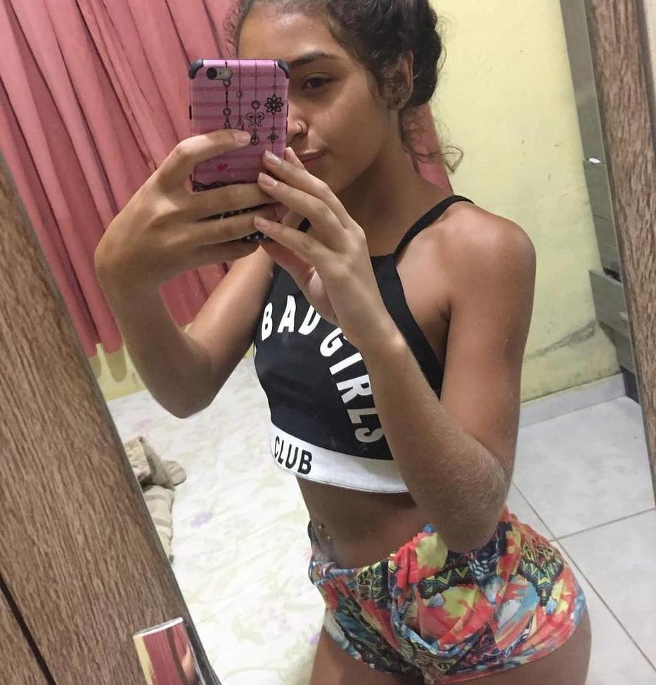 19P Amanda Ramos nude