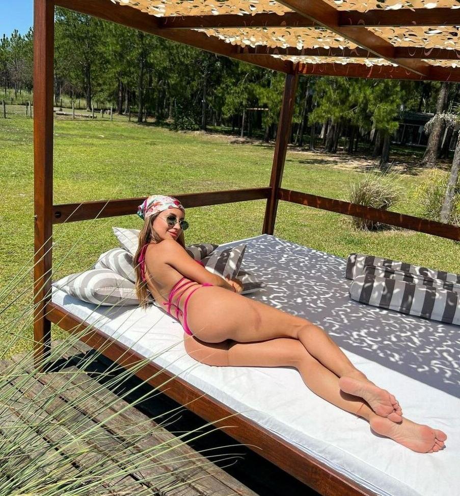 10P Lourdes Sanchez nude