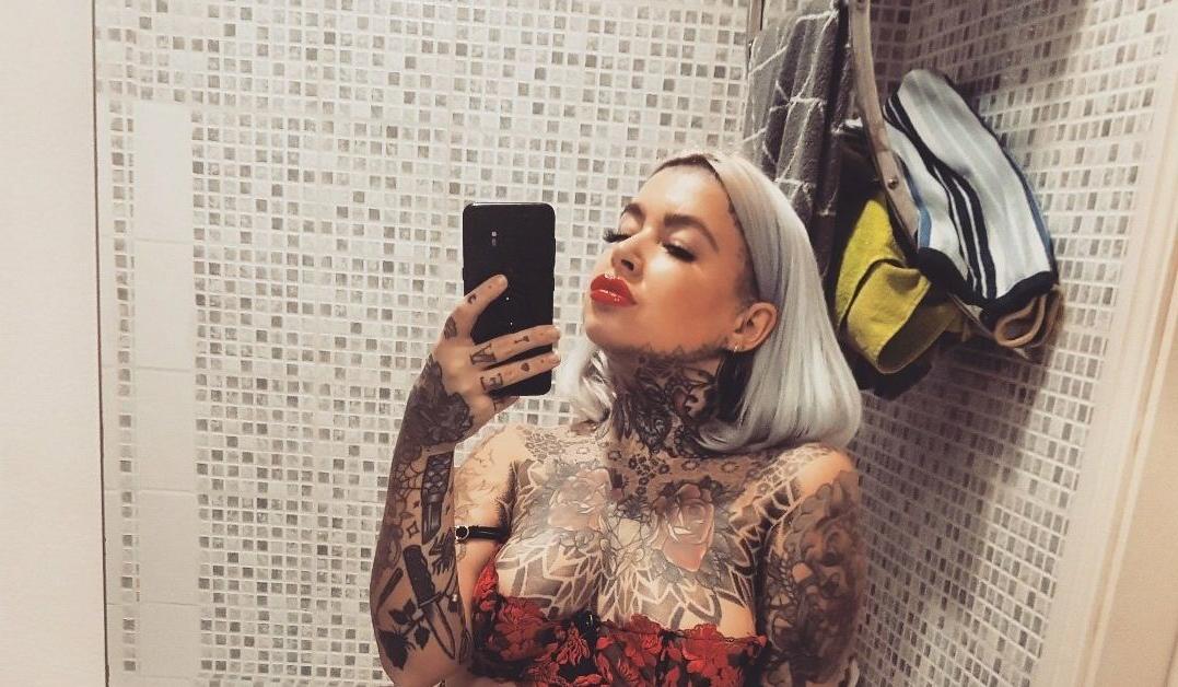 17P Summerrayexo nude