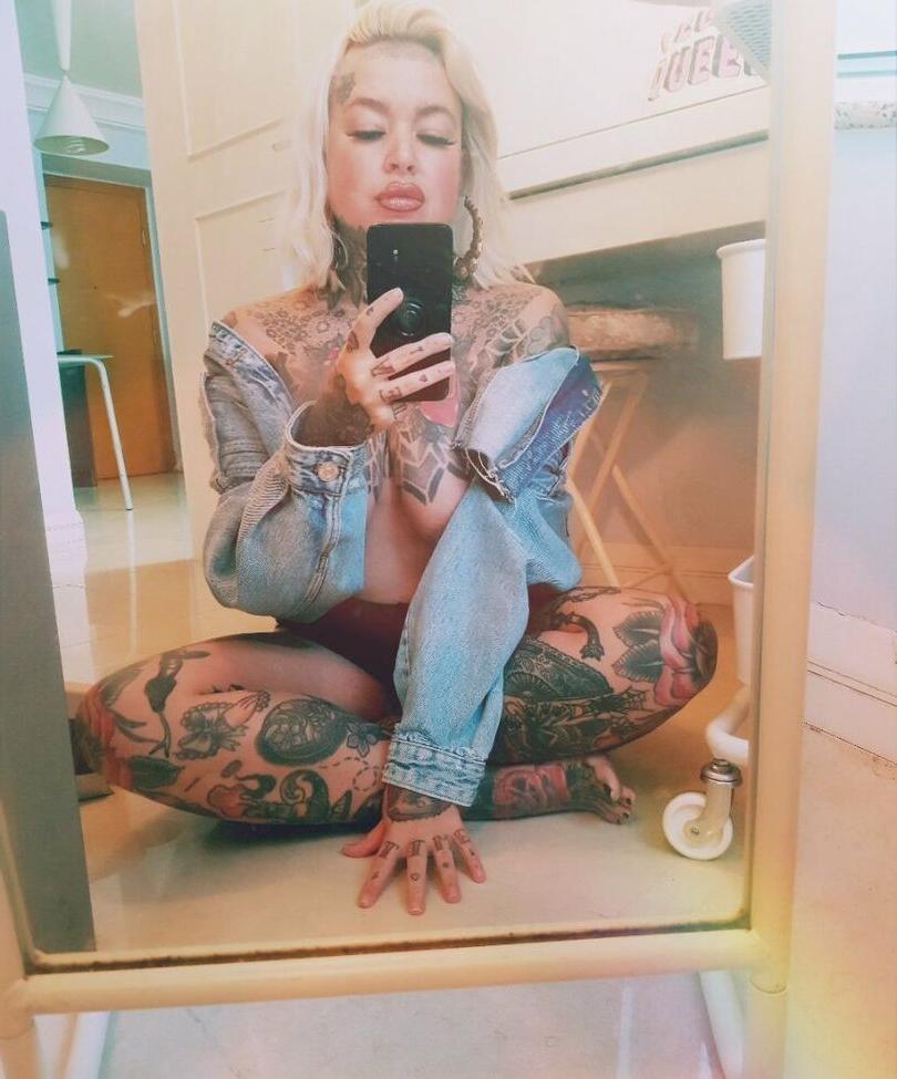 17P Summerrayexo nude