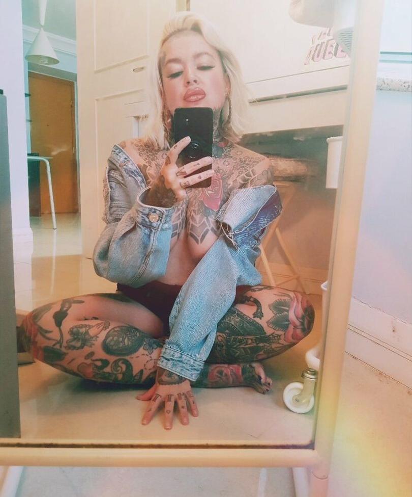 17P Summerrayexo nude