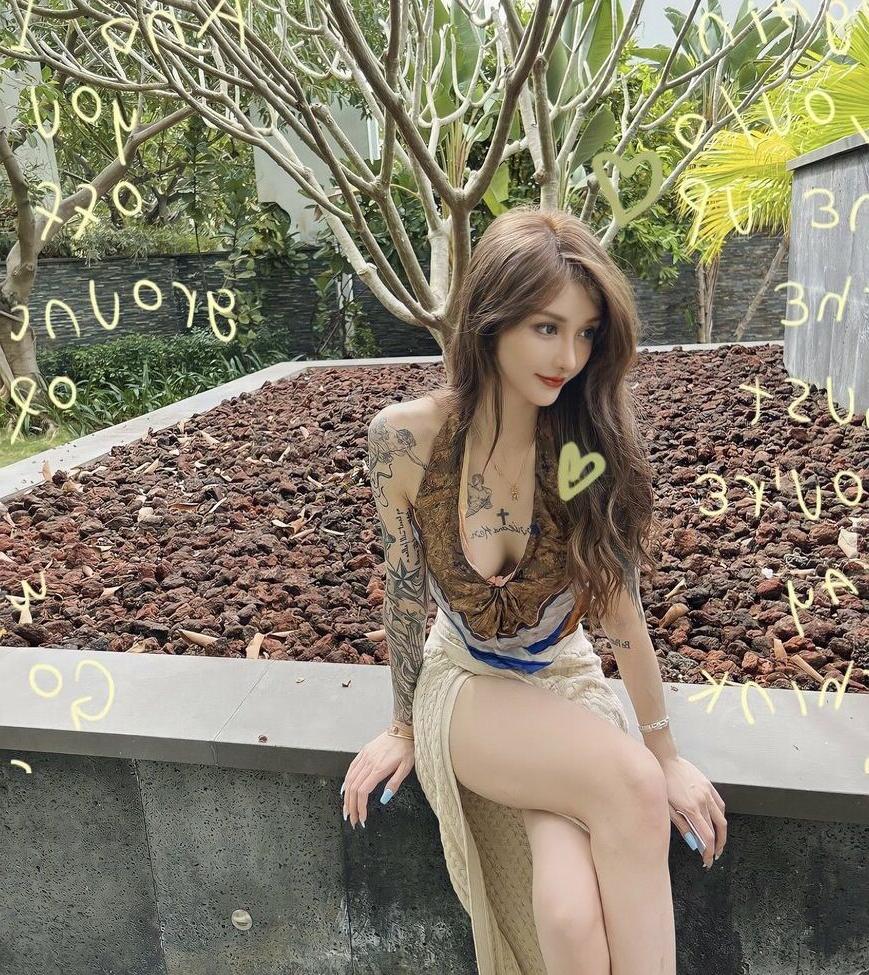 25P Kiligkira nude