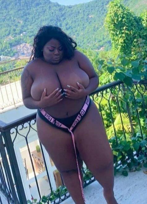 19P Jojo Todynho nude
