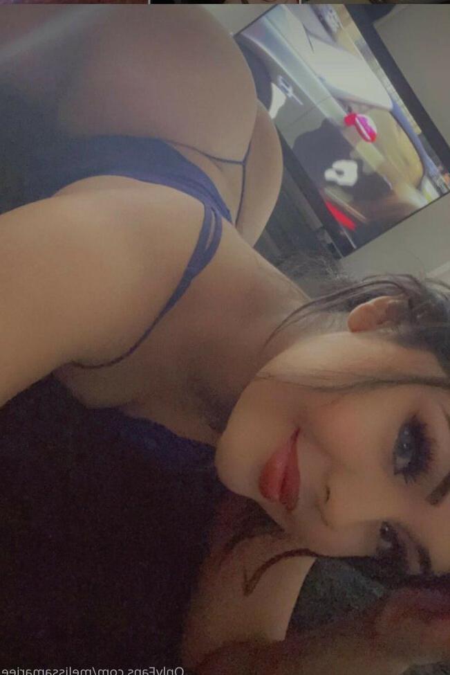 25P Melissamariee nude