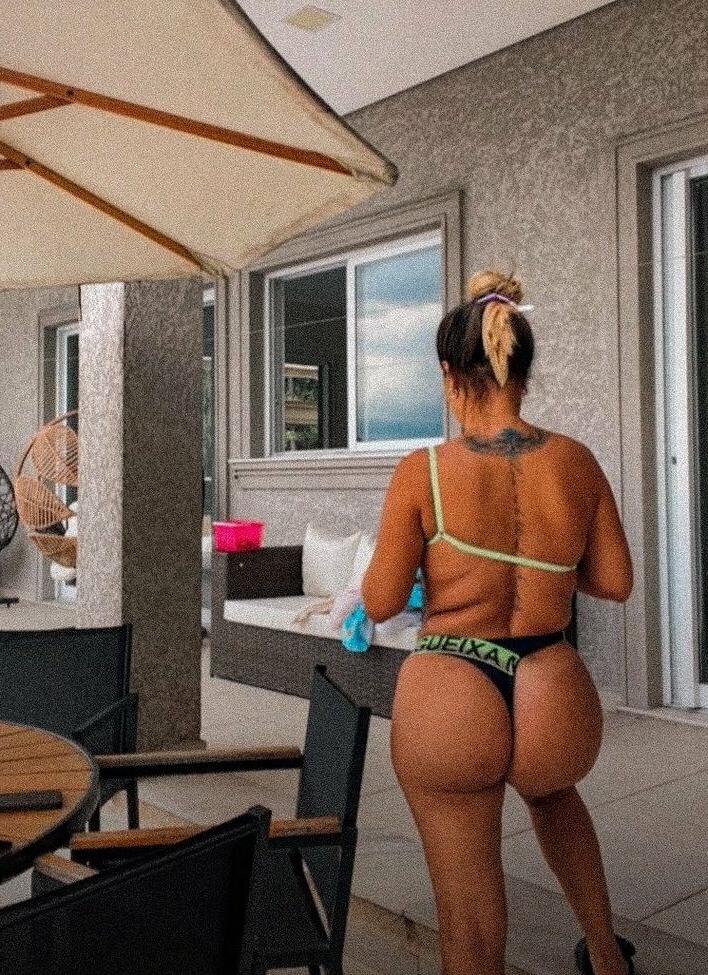 25P Deolane Bezerra nude