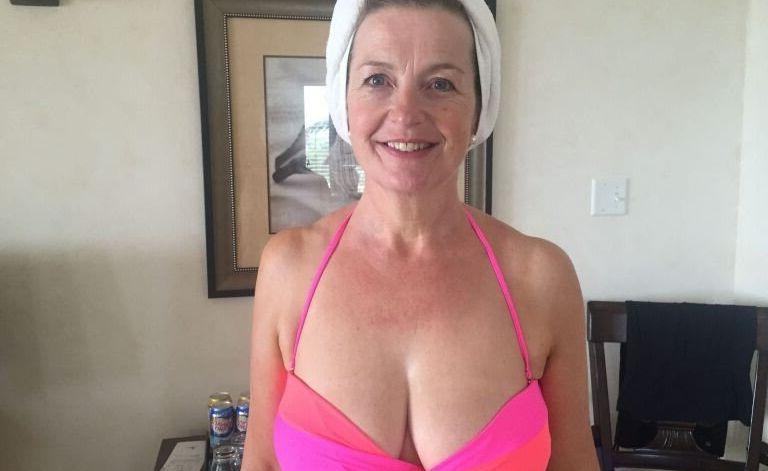 9P Carol Kirkwood nude