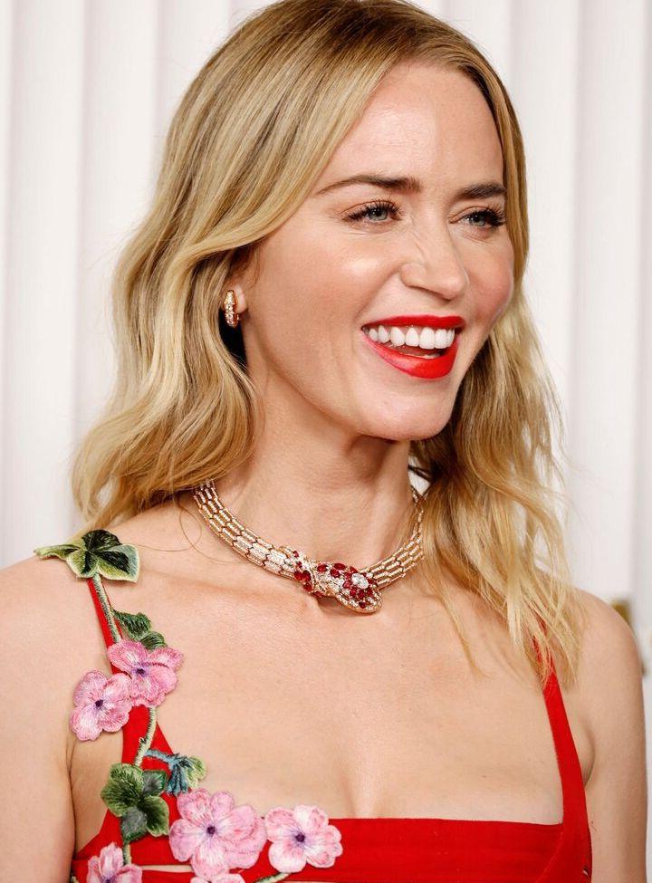 25P Emily Blunt nude
