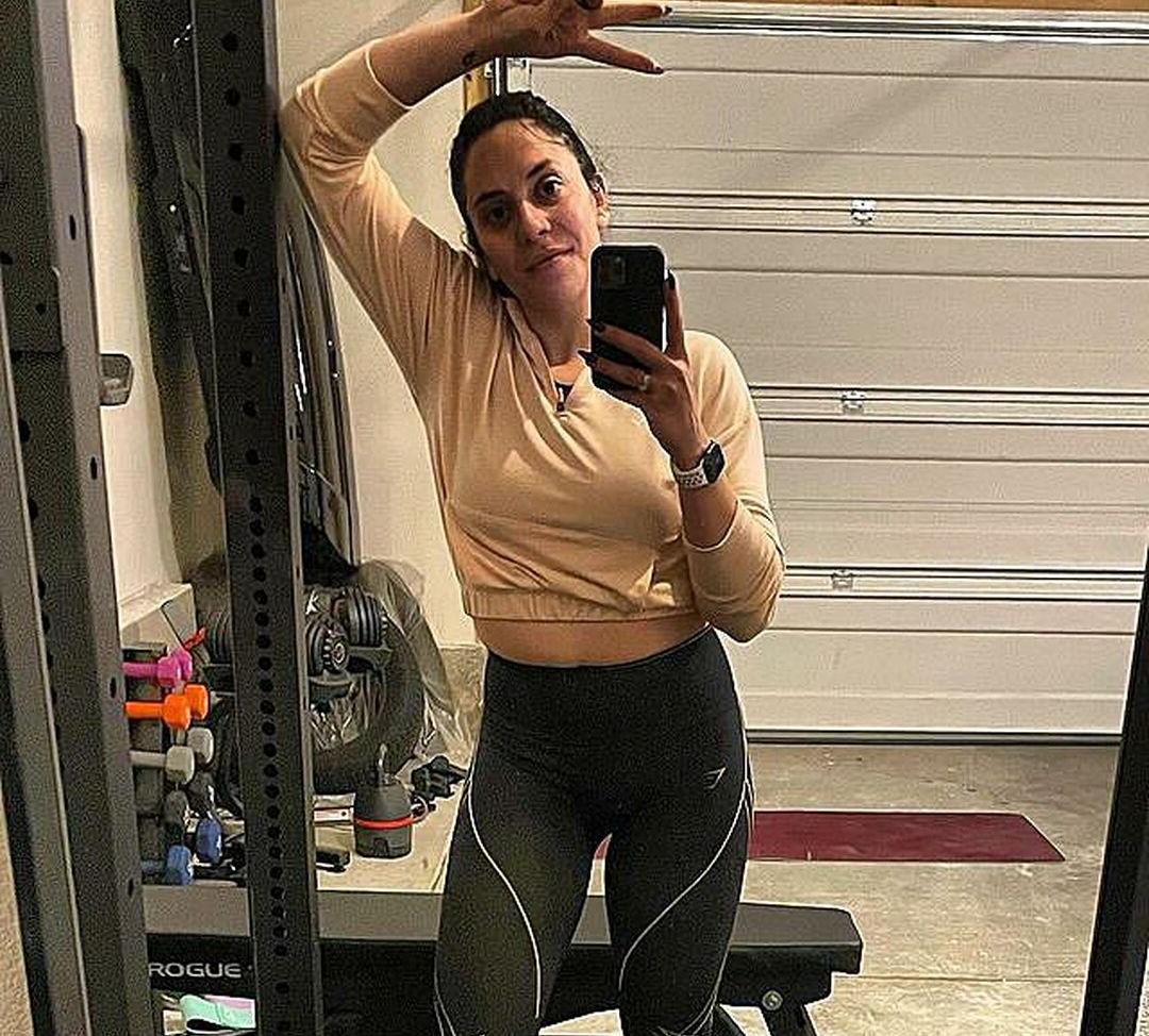 25P Fitfissy nude