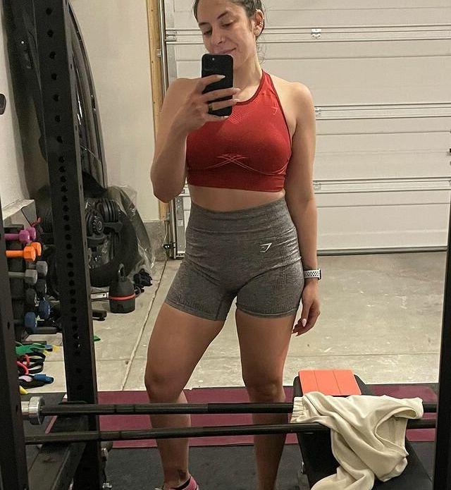 25P Fitfissy nude
