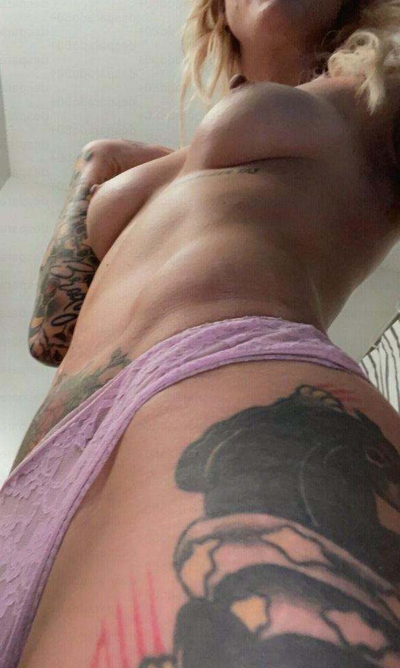 25P Taylor Starling nude