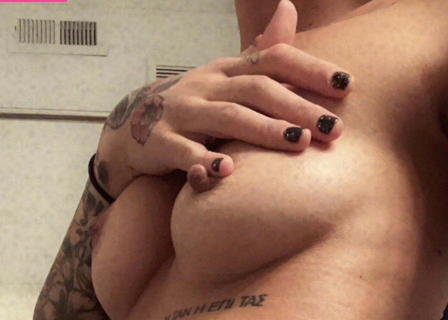 25P Taylor Starling nude