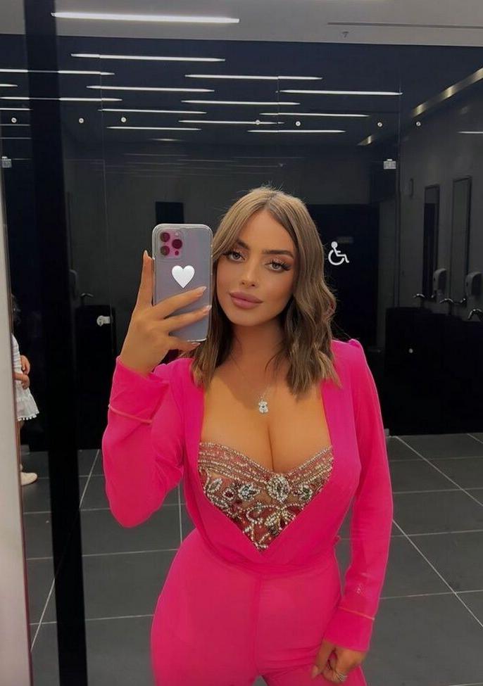 25P Afekii12 nude