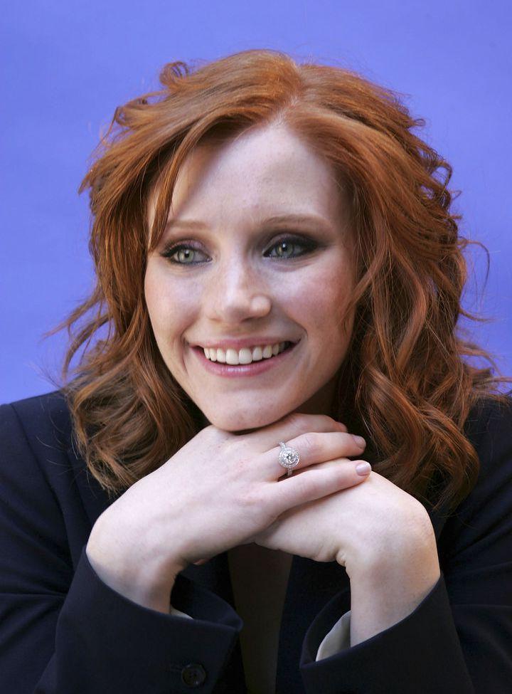 25P Bryce Dallas Howard nude