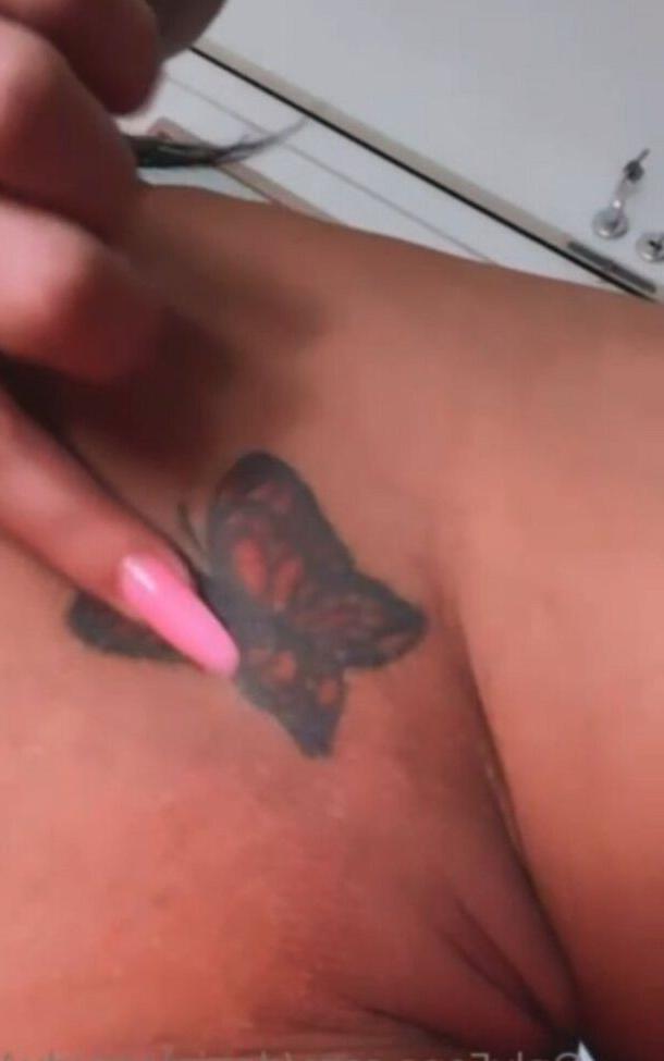 25P Daniela Crudu nude