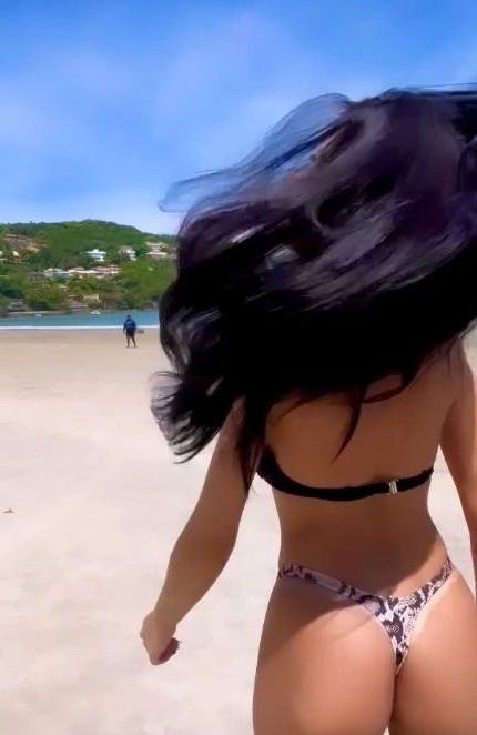 19P DJ Chapeuzinho nude