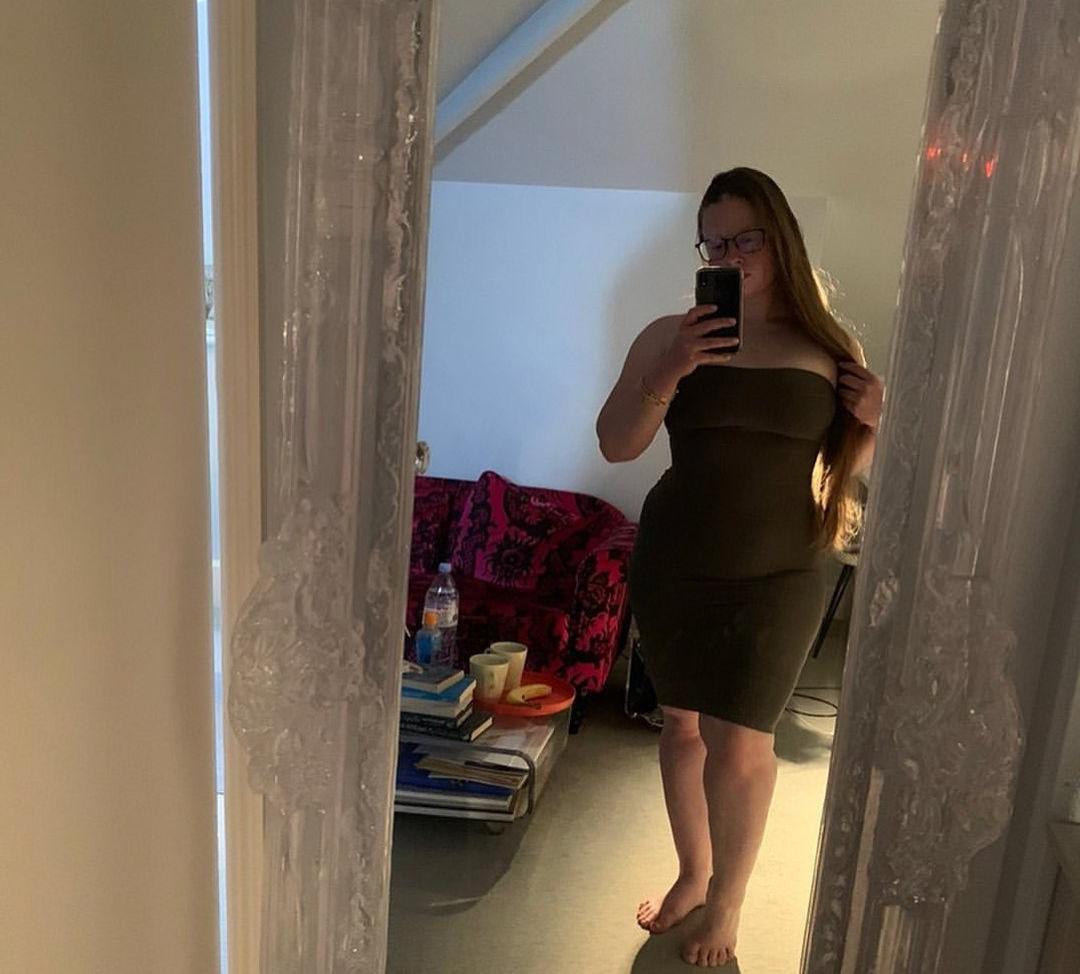 25P Jessie Taglight nude