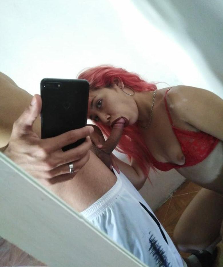 25P La Diablita nude