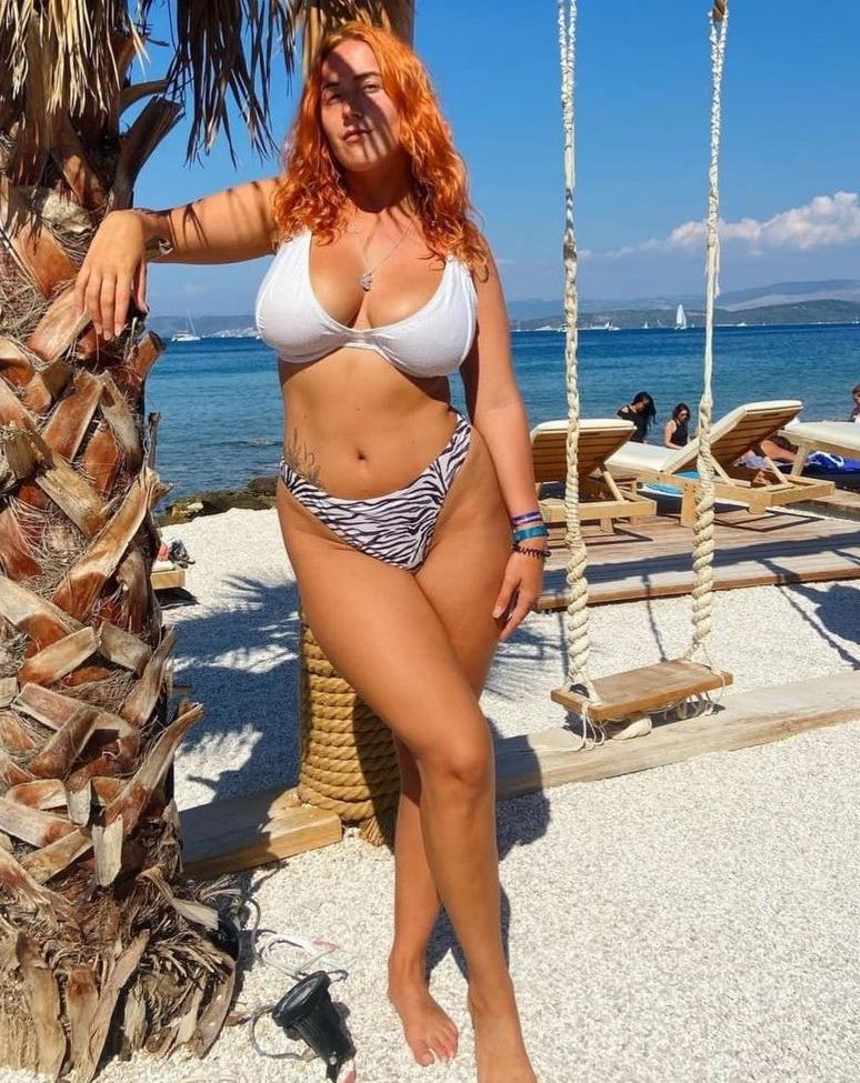 6P Paula Pomroy nude