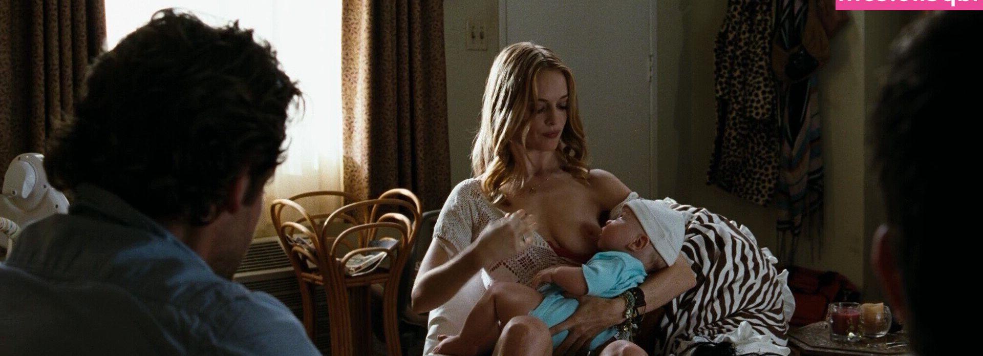 25P Heather Graham nude