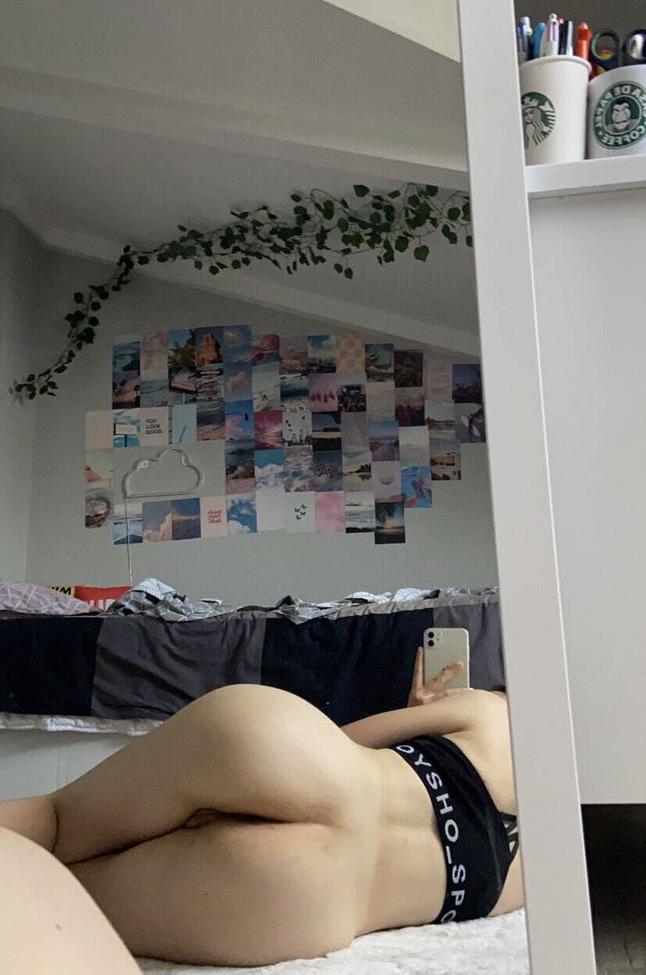 12P Dlrstory nude