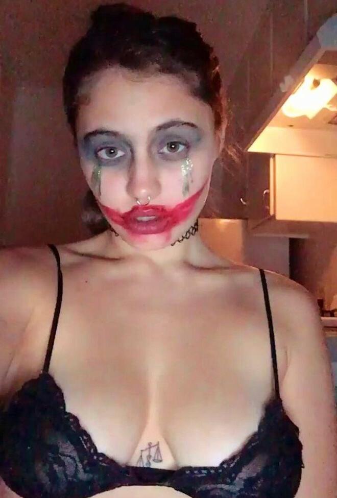 25P Lia Marie Johnson nude