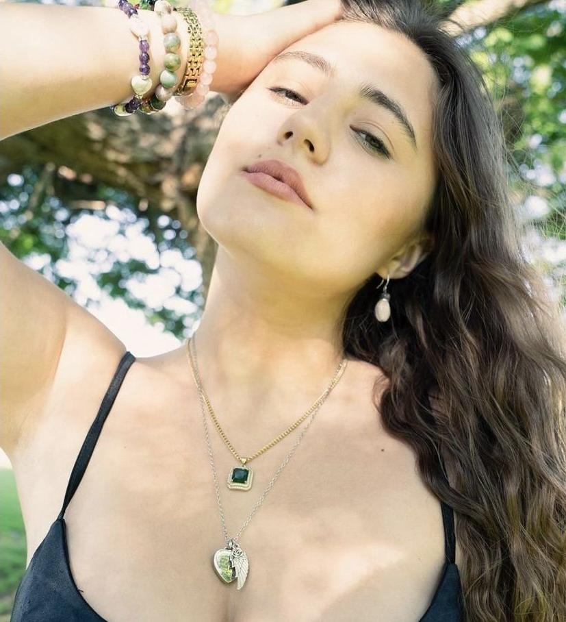 25P Lia Marie Johnson nude