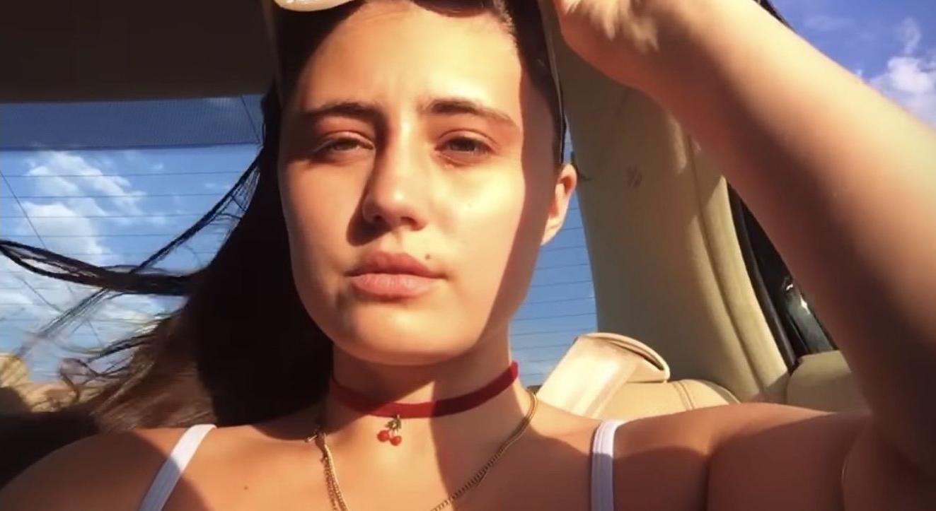 25P Lia Marie Johnson nude