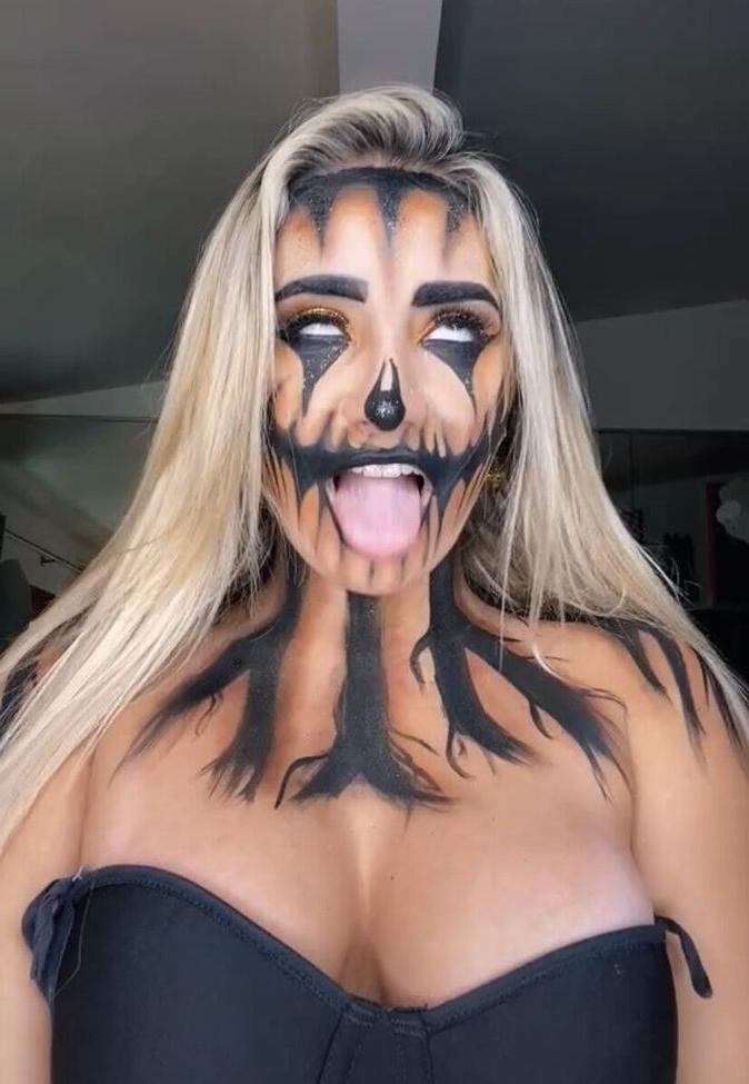 25P Juliana Sanchez nude