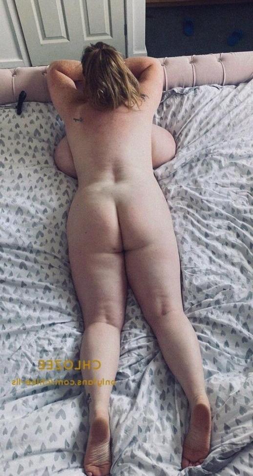 21P Chlozee nude