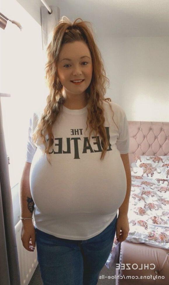 21P Chlozee nude