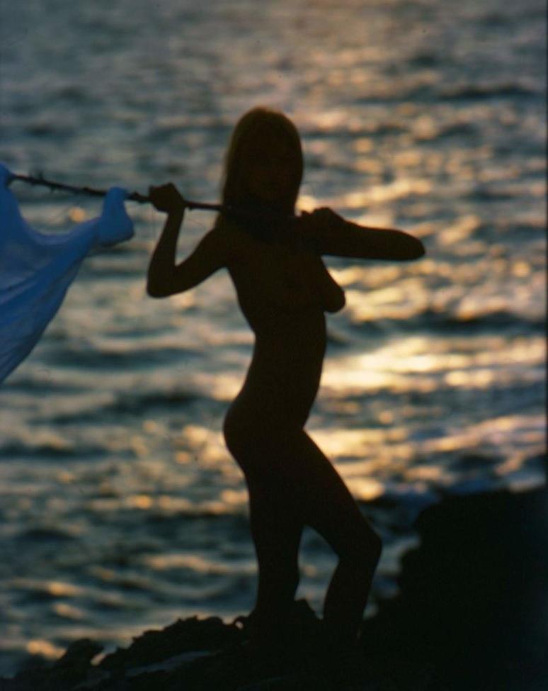 21P Vanessa Schreiber nude