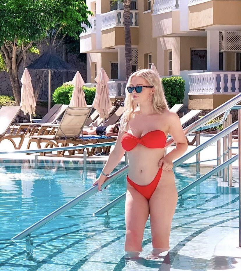8P Rebeccaa Cox nude