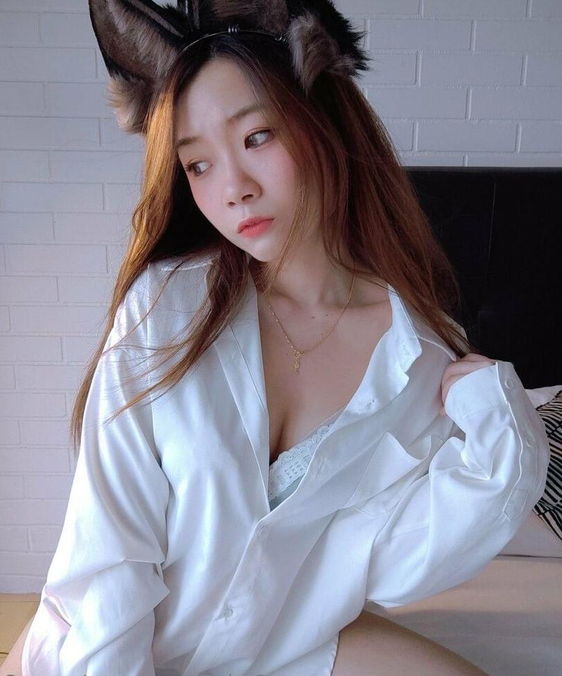 7P Vmeow nude